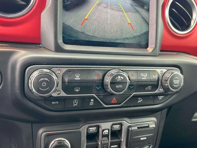 Used 2018 Gray Jeep Unlimited Rubicon image 34