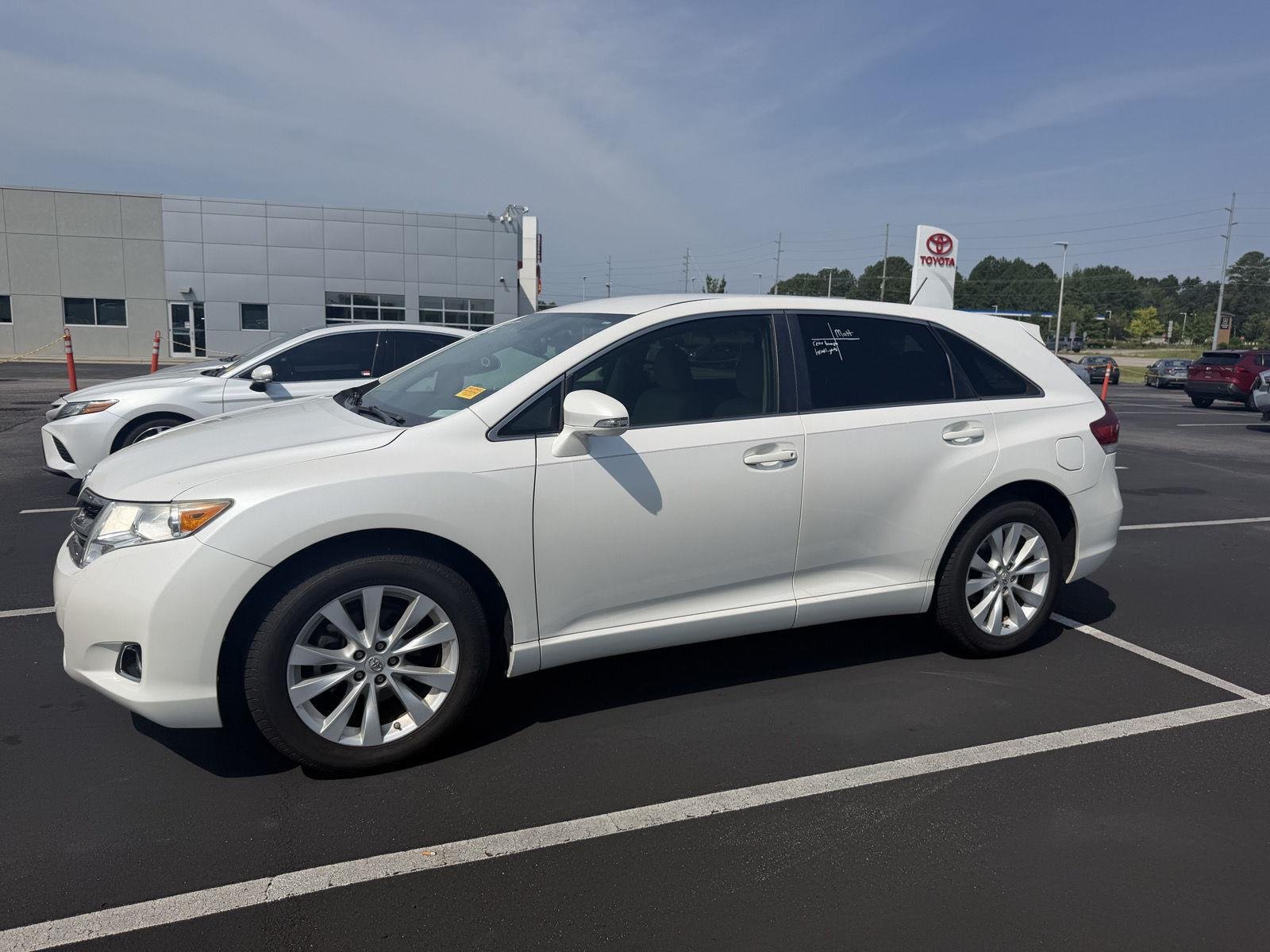 Used 2015 Blizzard Pearl Toyota LE image 7