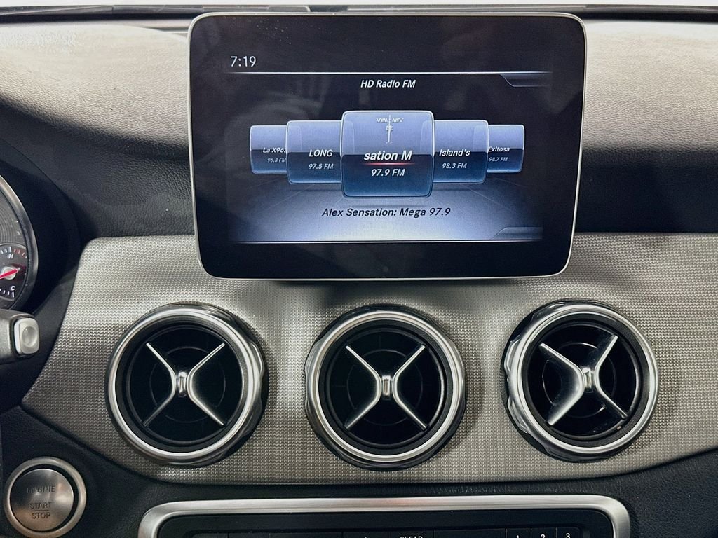 Certified Used 2020 Black Mercedes-Benz GLA 250 image 13