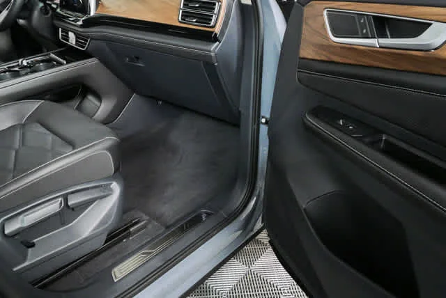 New 2026 Pure Gray Volkswagen 2.0T SE w/Technology image 24