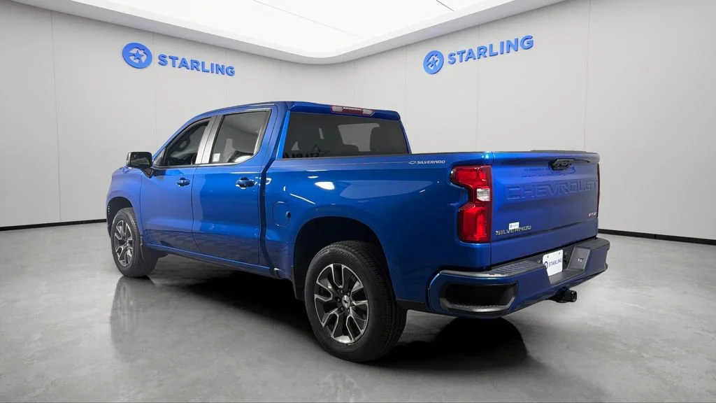 Used 2023 Glacier Blue Metallic Chevrolet RST image 5