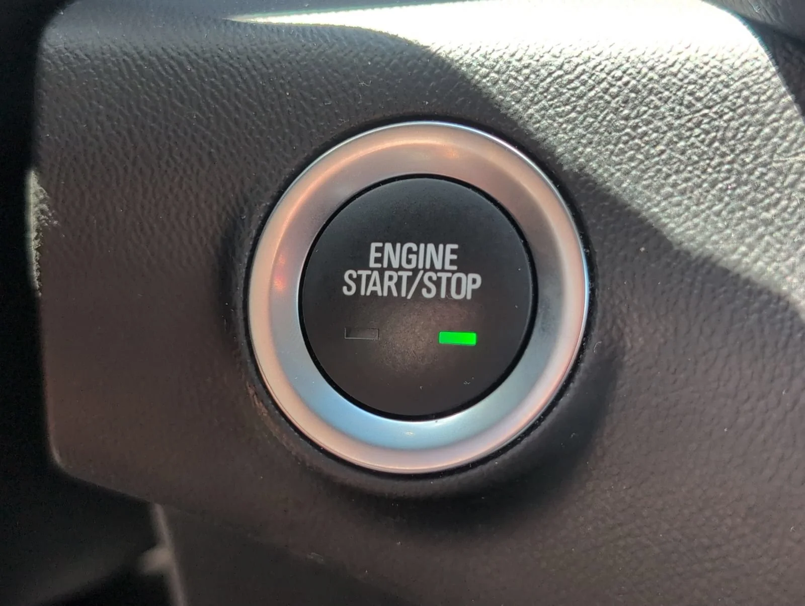 Used 2024 Sterling Metallic GMC SLE image 23