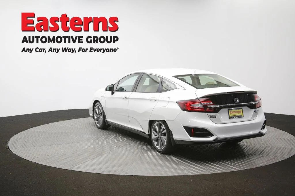 Used 2018 White Honda Touring image 63