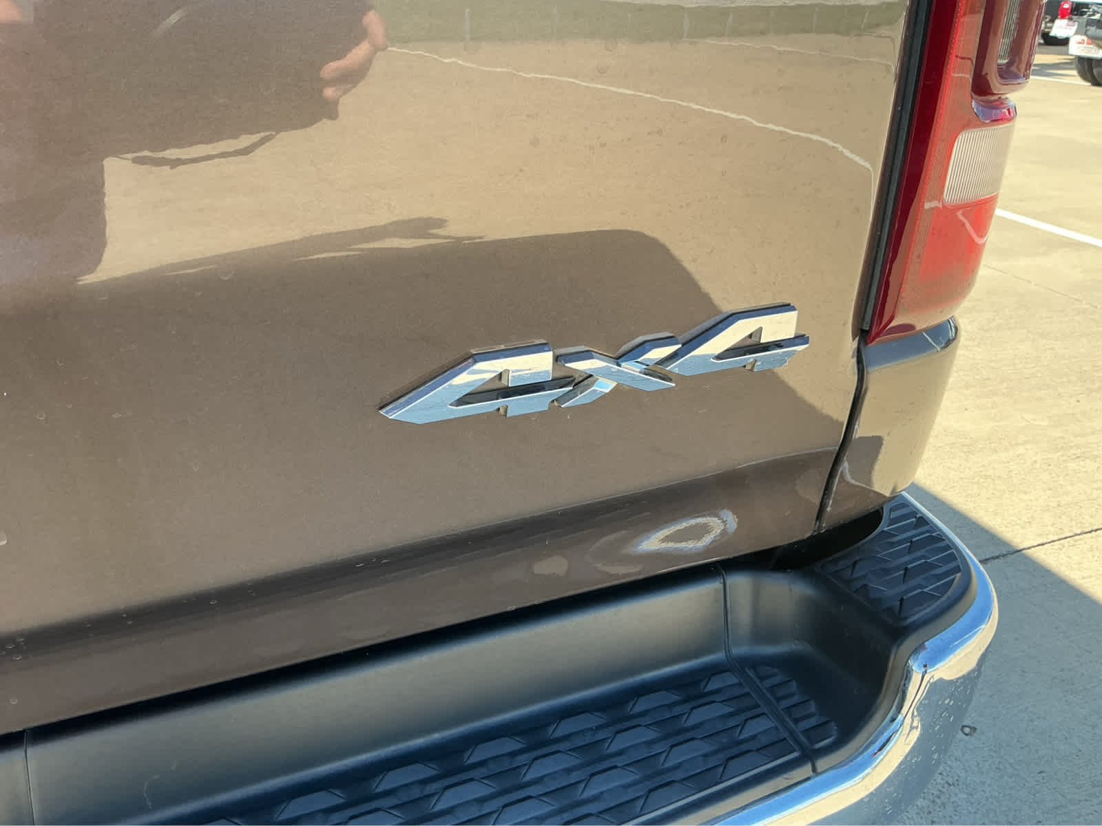 Used 2020 Walnut Brown Metallic Clearcoat Ram Longhorn image 10