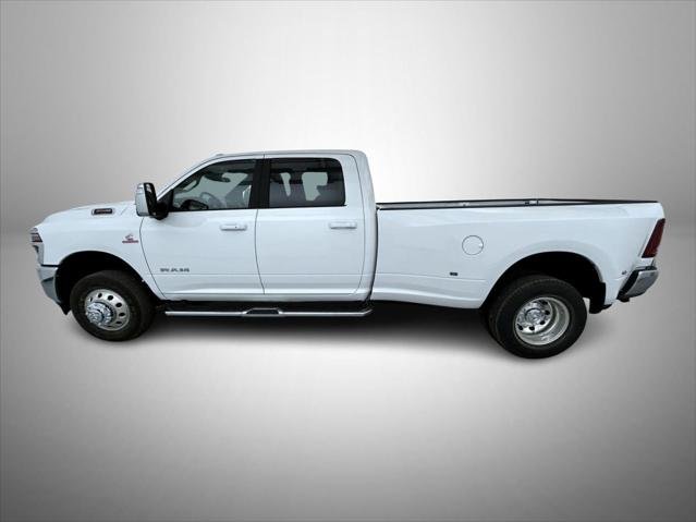 New 2026 Bright White Clear-Coat Exterior Paint RAM LARAMIE image 8