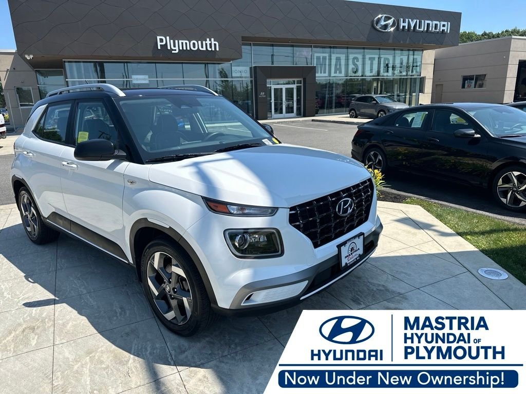Used 2023 White Hyundai Limited image 1