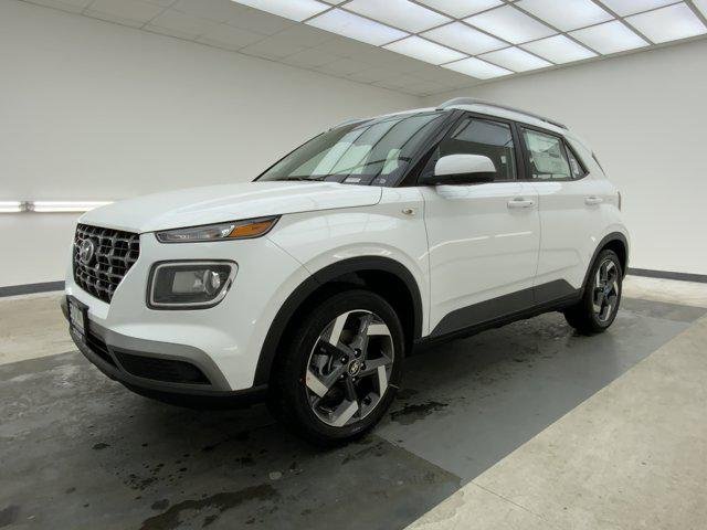 2026 Hyundai Venue SEL w/ 2-Tone Roof IVT's photo
