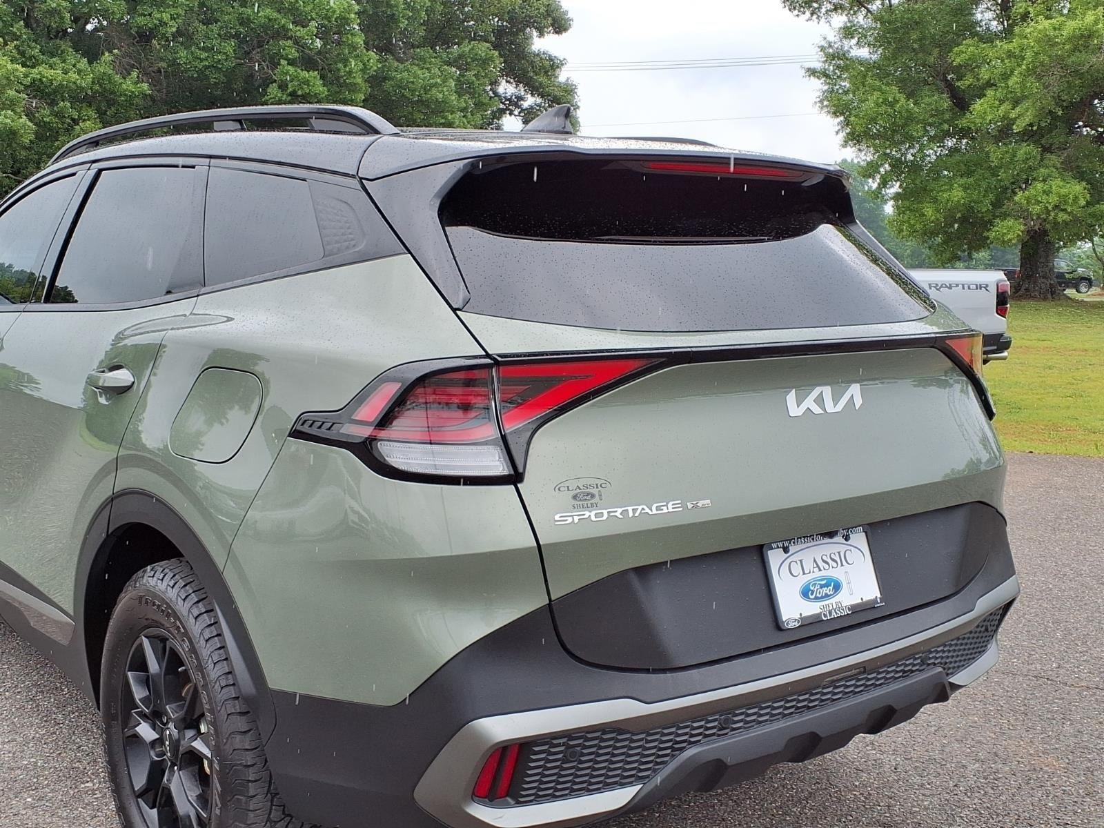 Used 2024 Jungle Green/Ebony Black Roof Kia X-Pro Prestige image 18