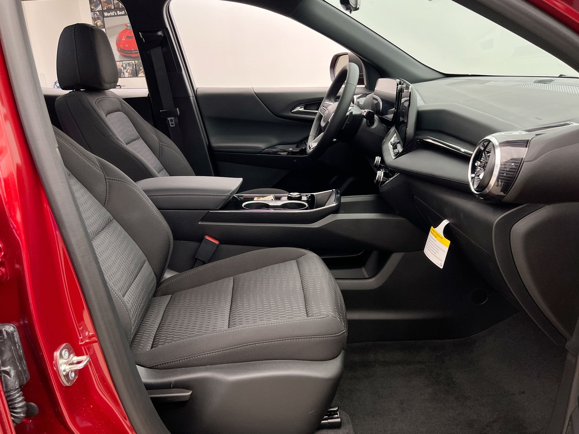 2026 Chevrolet Equinox LT - Photo 60