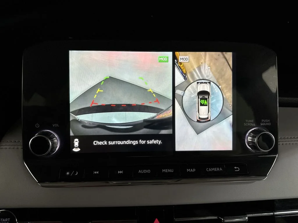 Used 2022  Mitsubishi SEL image 31