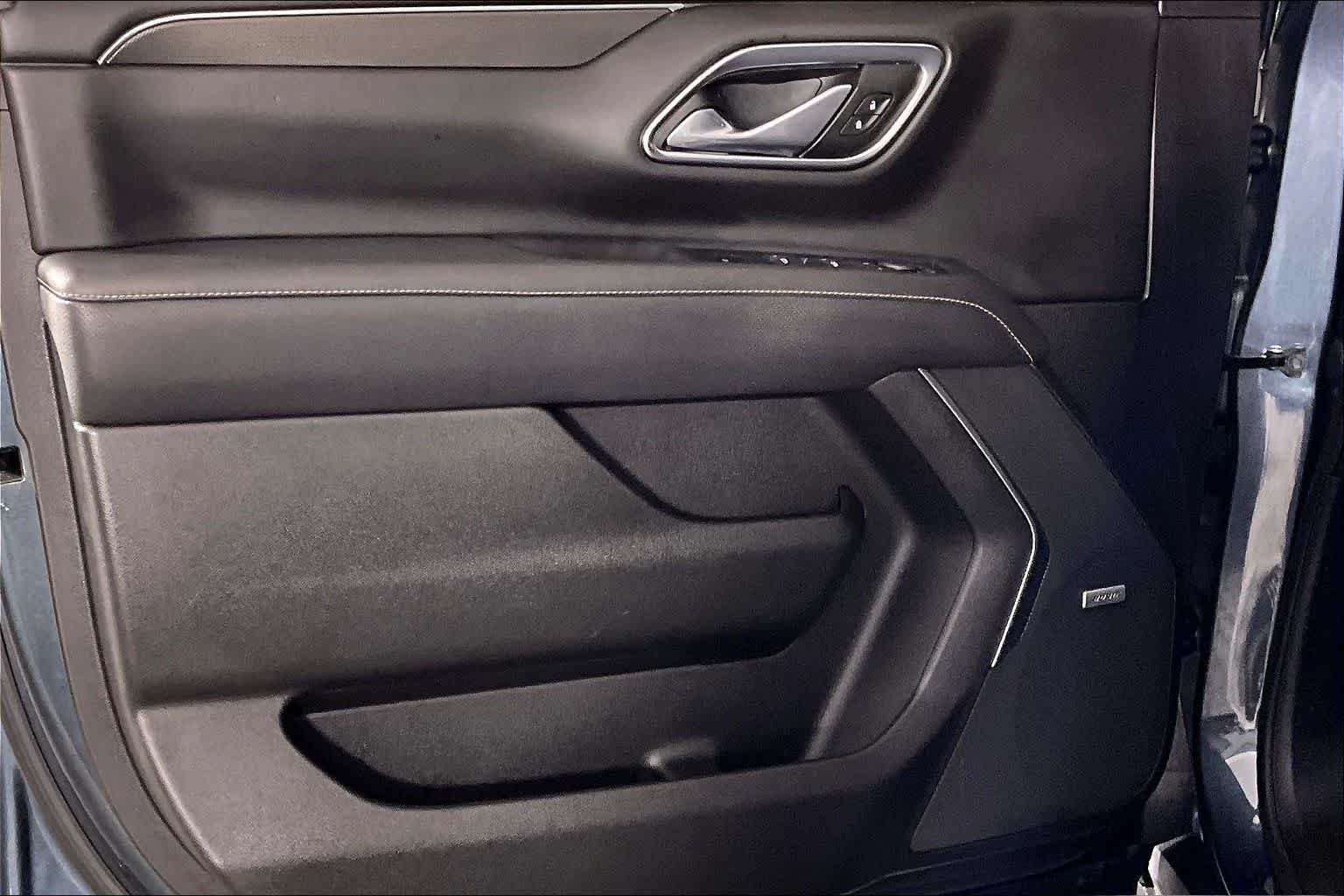 Used 2021 Dark Sky Metallic GMC AT4 image 40
