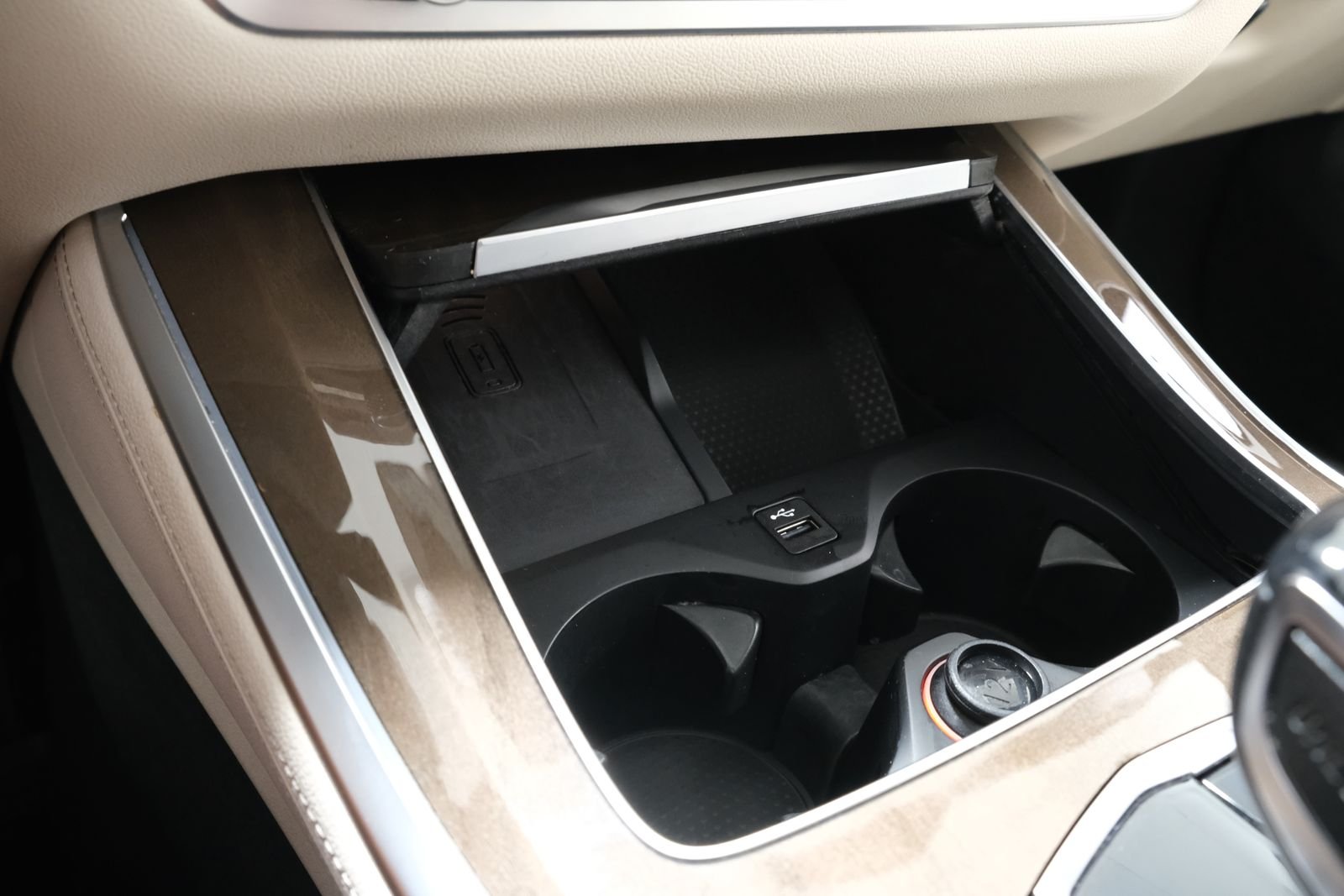 Used 2020 Phytonic Blue Metallic BMW xDrive40i image 20