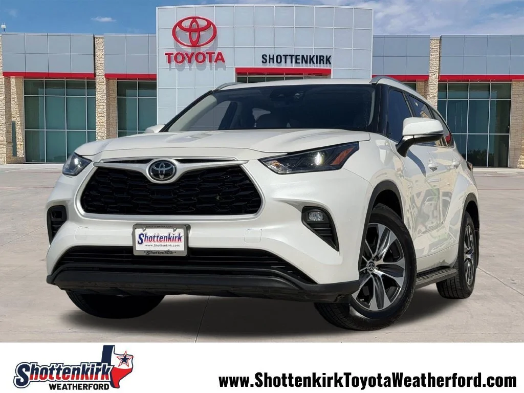 2024 Toyota Highlander XLE