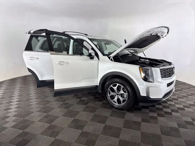 Used 2020 White Kia EX image 13