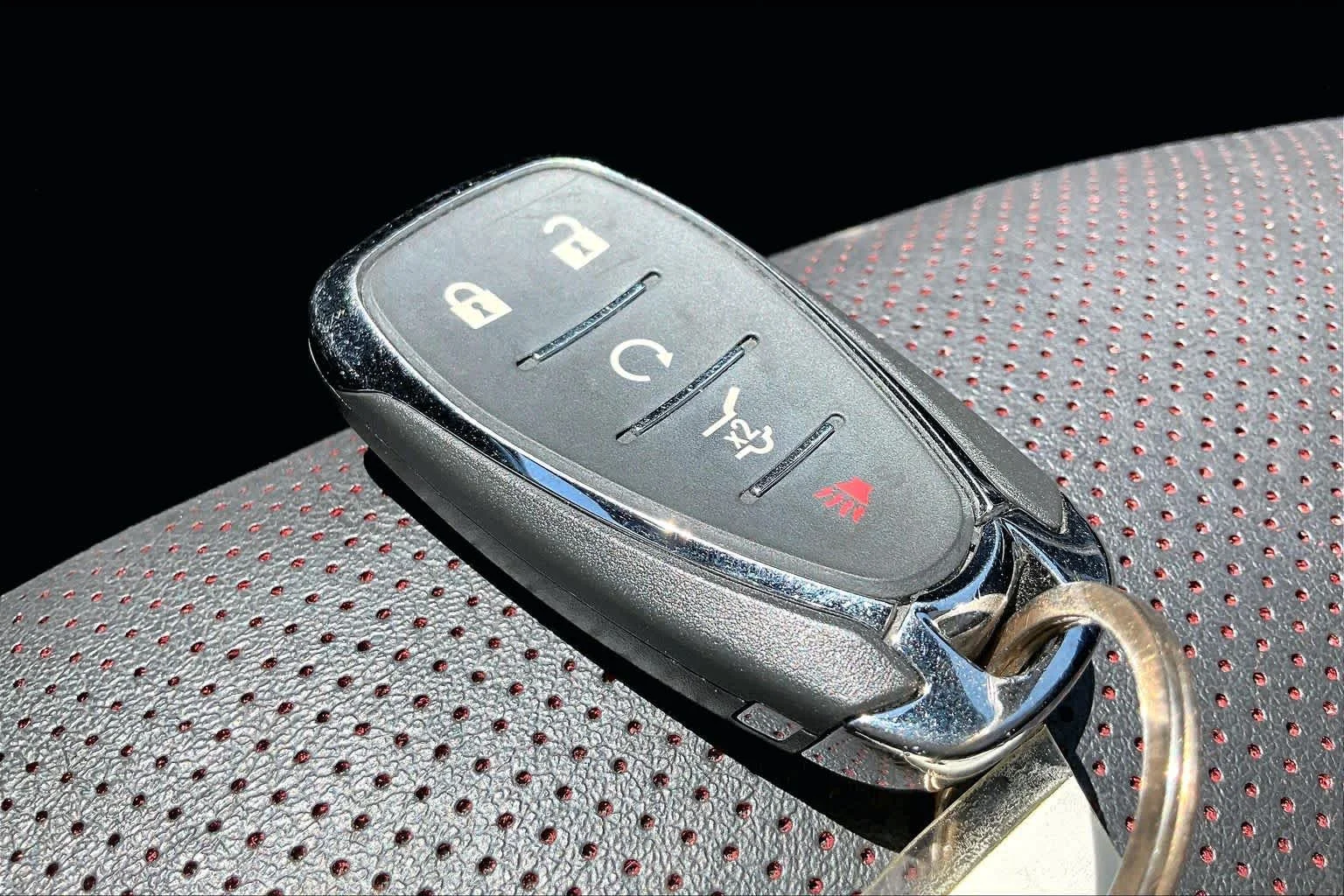 Used 2022 Silver Ice Metallic Chevrolet RS image 15