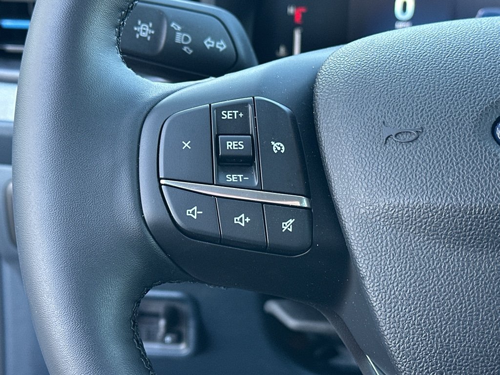 2025 Ford Maverick XLT - Photo 16