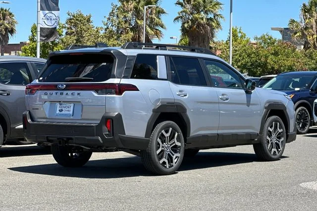 New 2026 ICE SILVER METALLIC Subaru Touring XT image 4