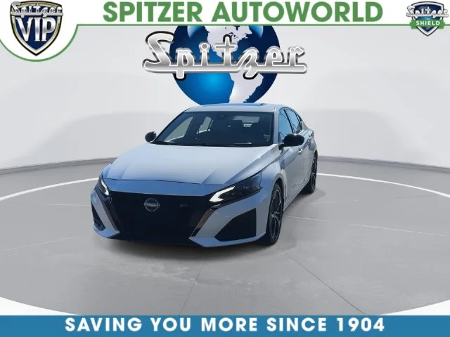 Used 2023 White Nissan 2.5 SR image 7