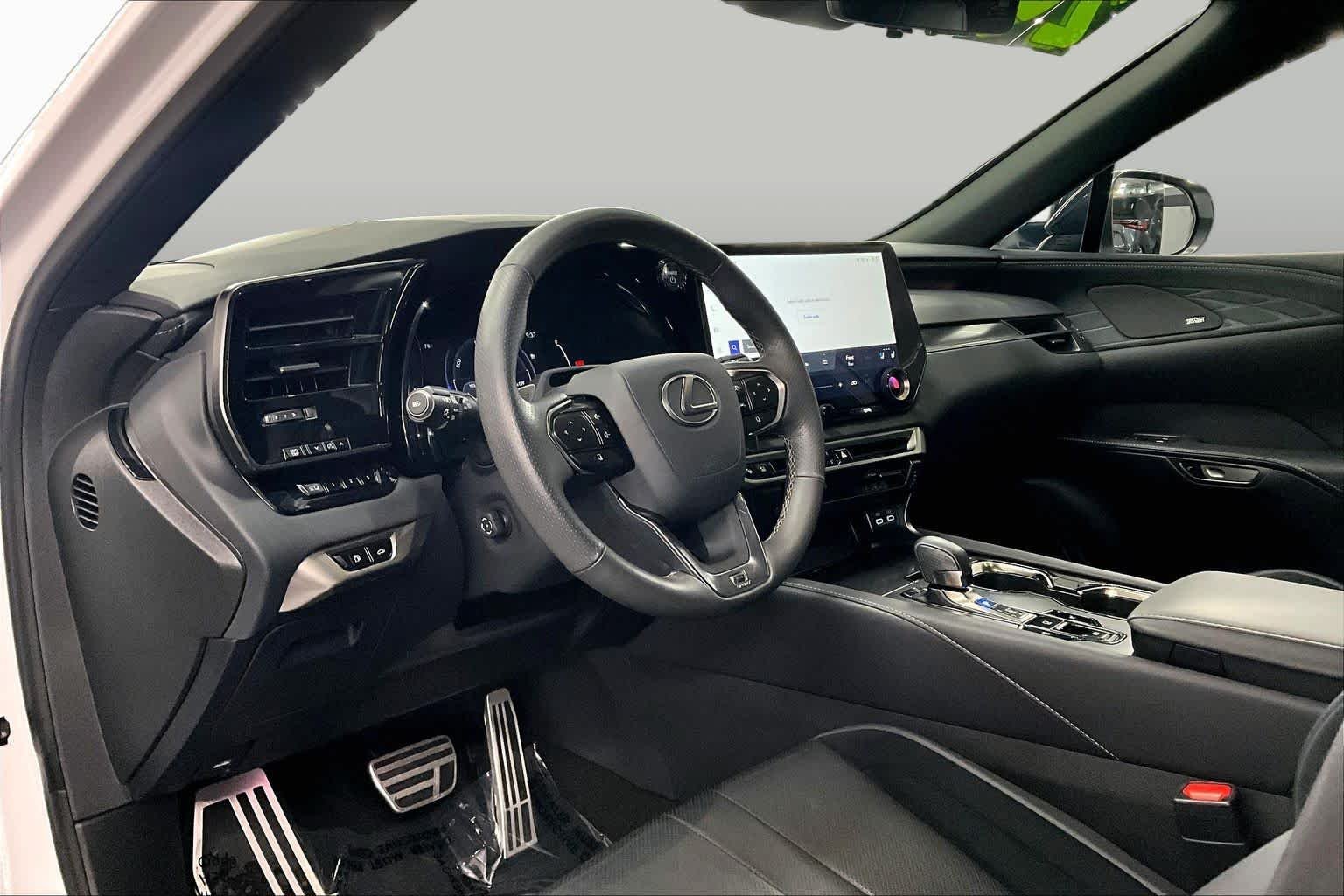 Used 2024 Ultra White Lexus F SPORT Performance image 18