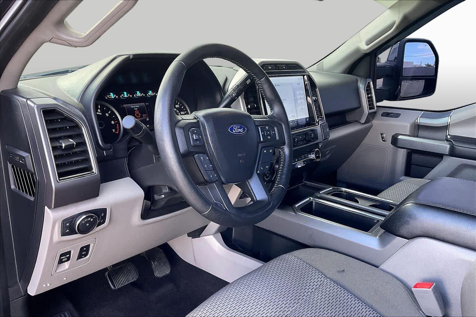 Used 2019 Agate Black Metallic Ford XLT image 17