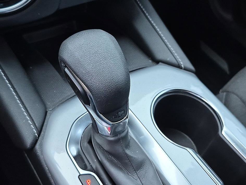 Used 2024 Sterling Gray Metallic Chevrolet LT image 24