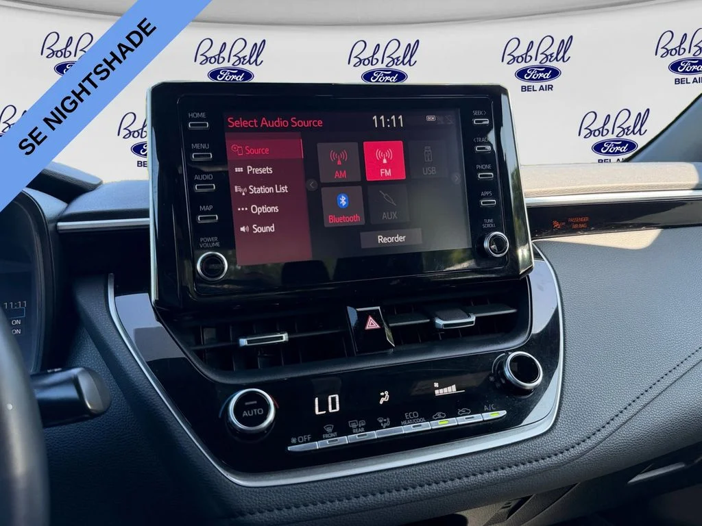 Used 2020 White Toyota SE Nightshade image 21