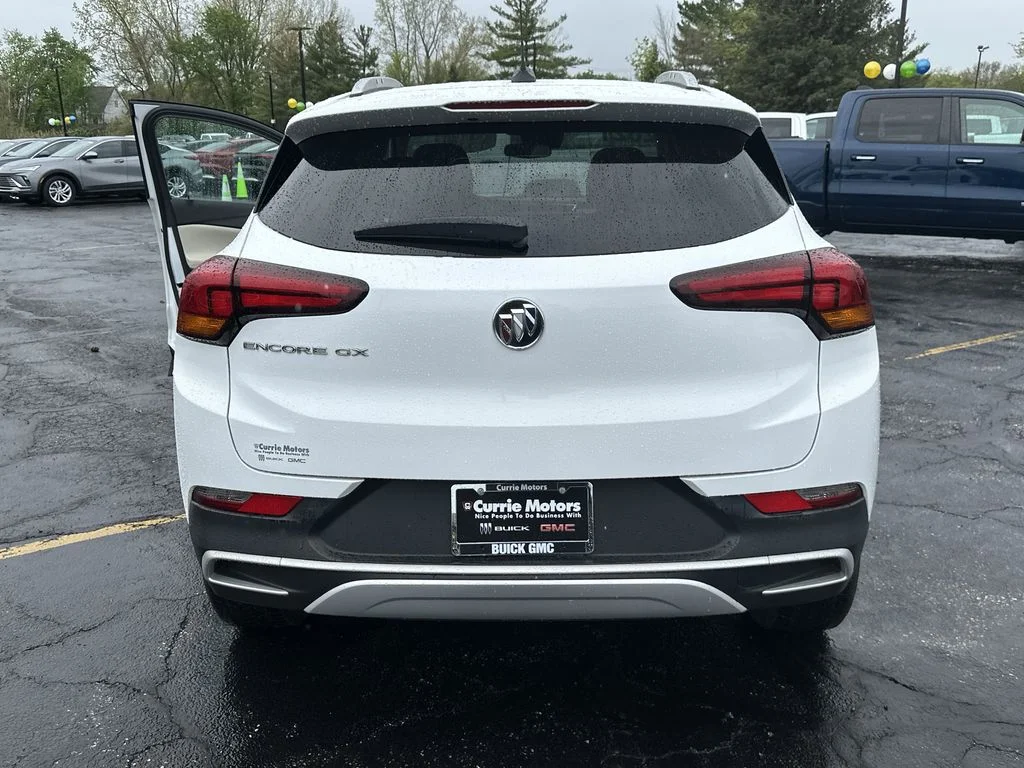 Used 2021 White Buick Select image 24