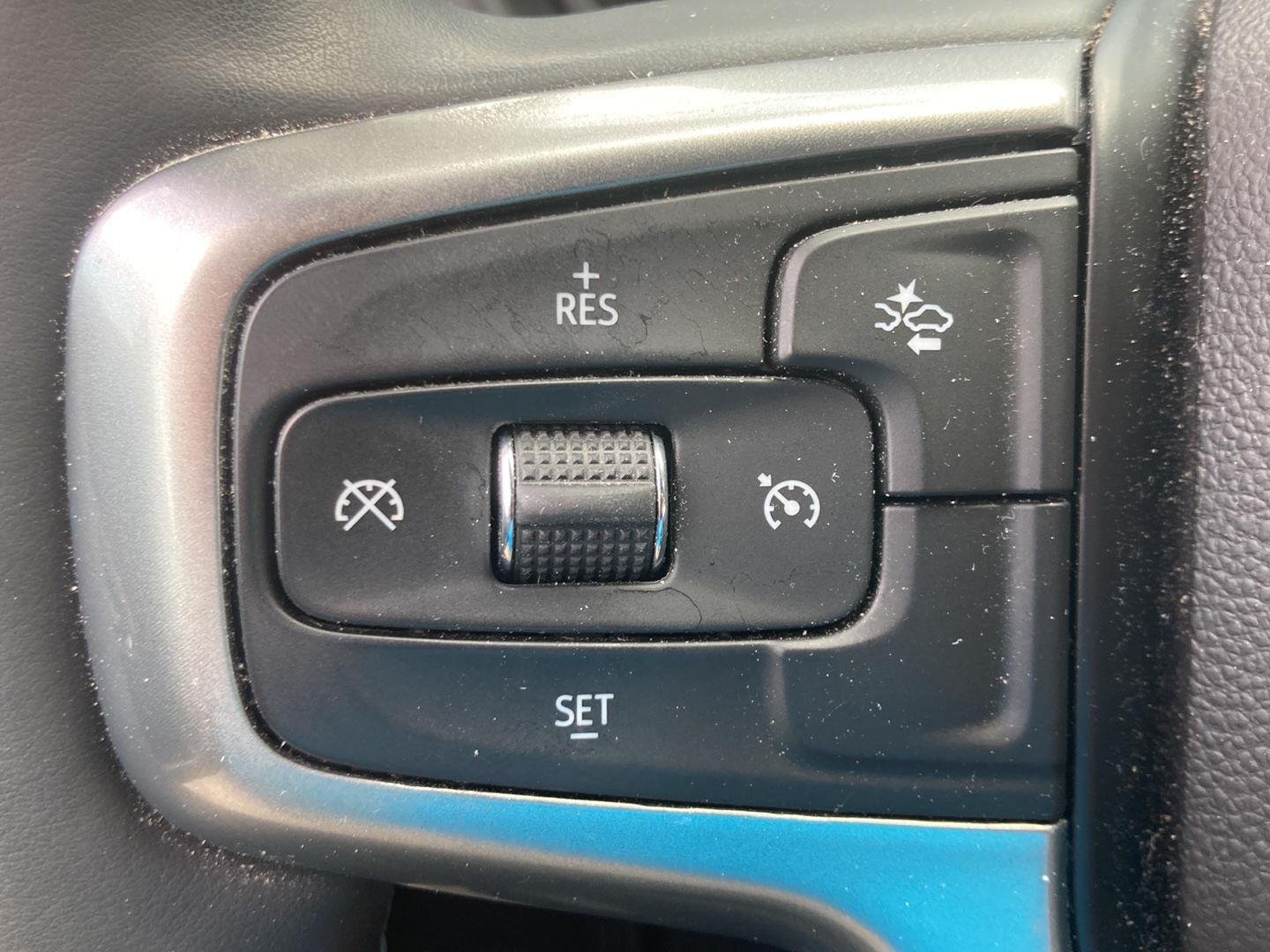 Used 2023 Auburn Metallic Chevrolet LT image 16