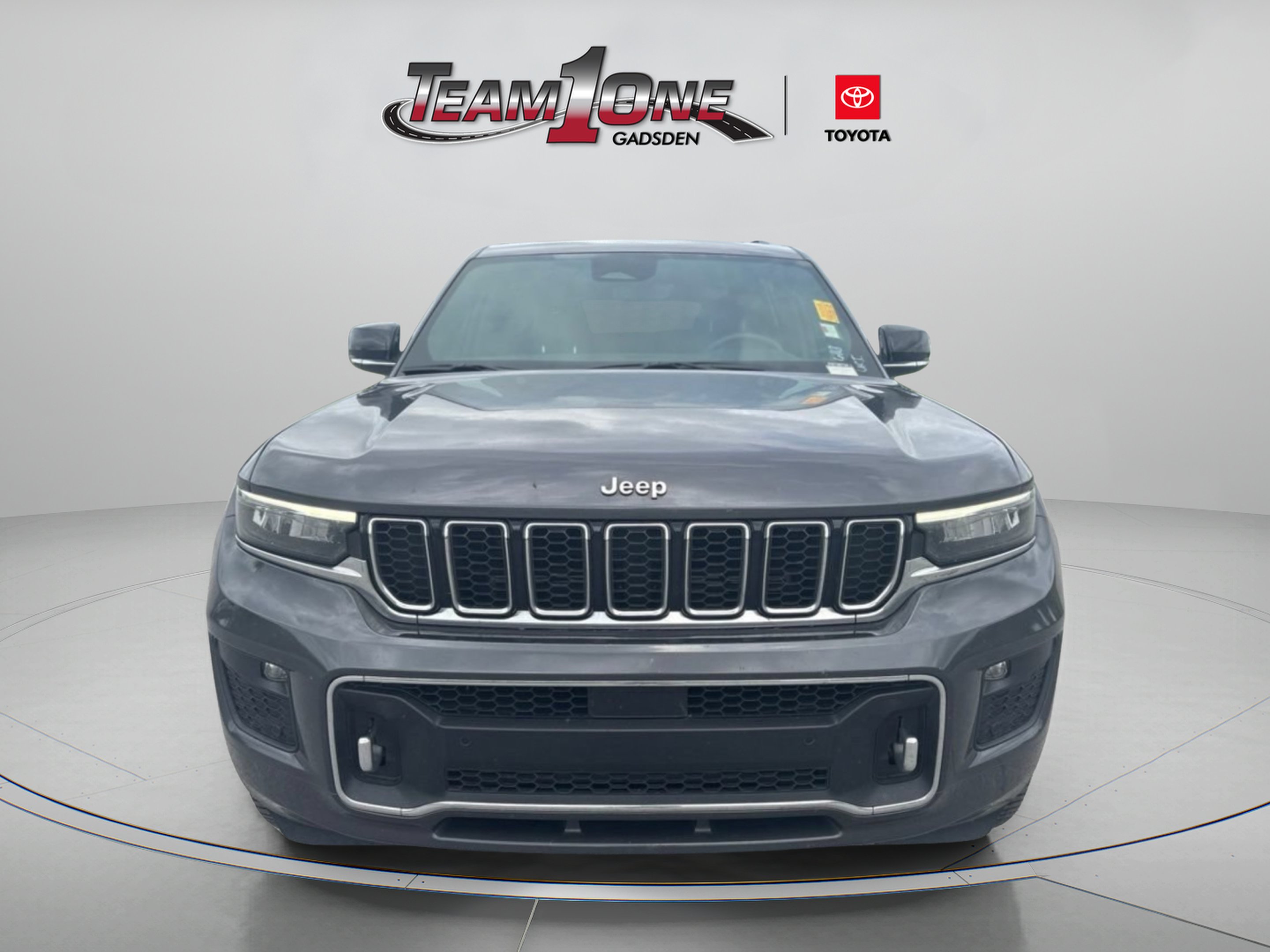 Used 2023 Baltic Gray Metallic Clearcoat Jeep Overland image 3