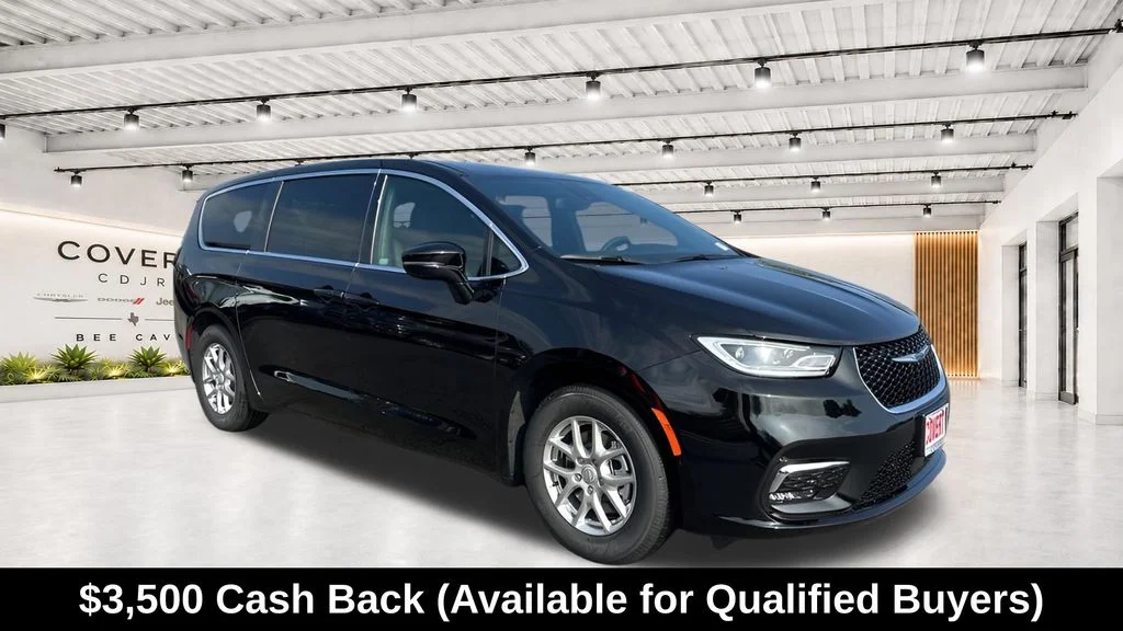 2026 Chrysler Pacifica Select's photo