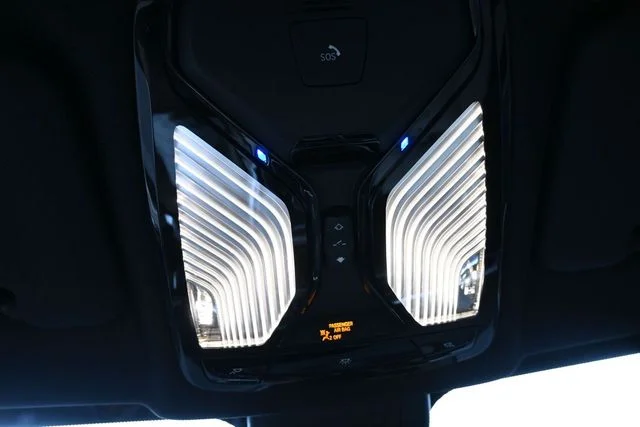 Used 2020 Black BMW sDrive40i image 47