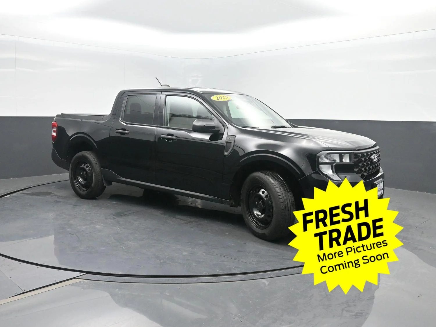 Used 2025 Shadow Black Ford XL image 4