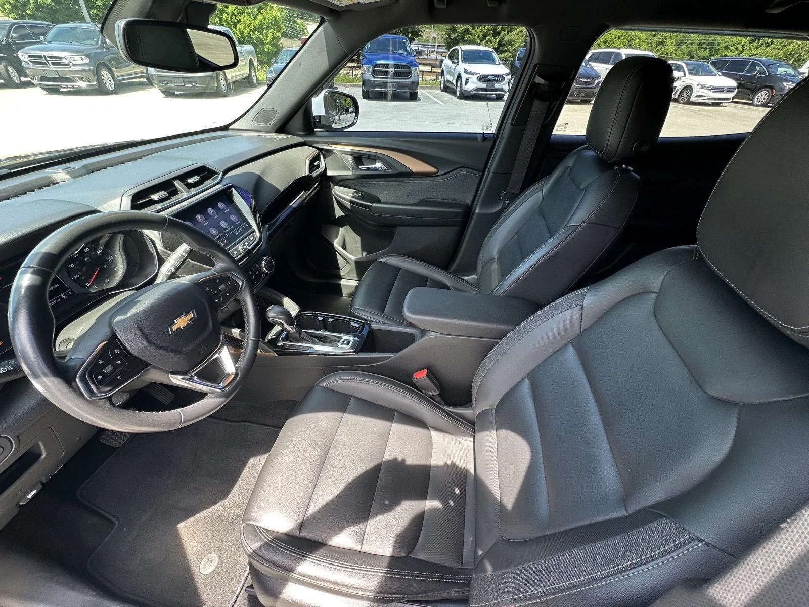 Used 2021 Zeus Bronze Metallic Chevrolet ACTIV image 10