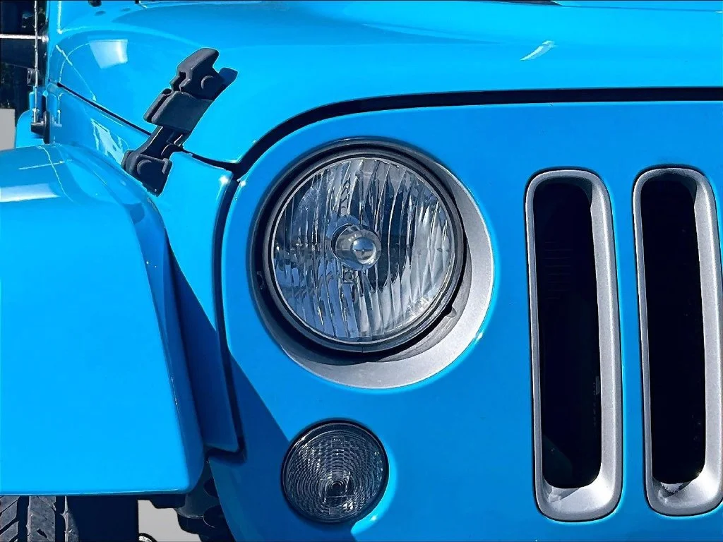 Used 2017 Blue Jeep Unlimited Sahara image 30