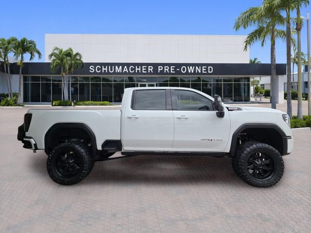 Used 2024 White GMC AT4 image 8