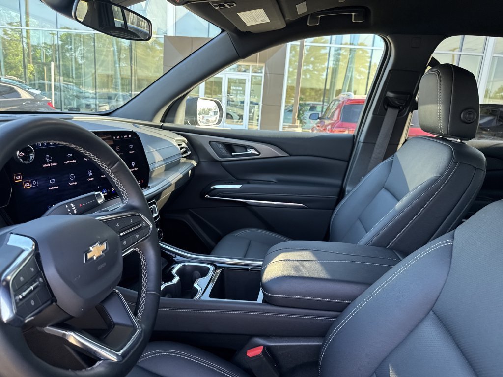 Used 2026 Black Chevrolet LT image 25