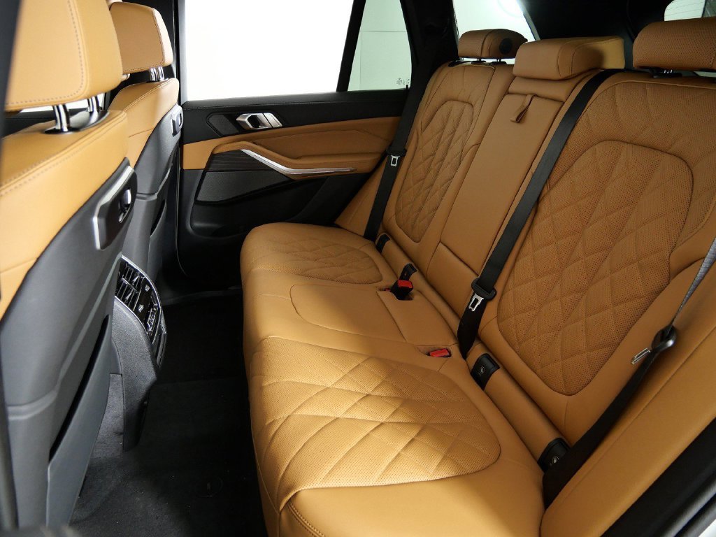 2026 BMW X5 40i - Photo 33