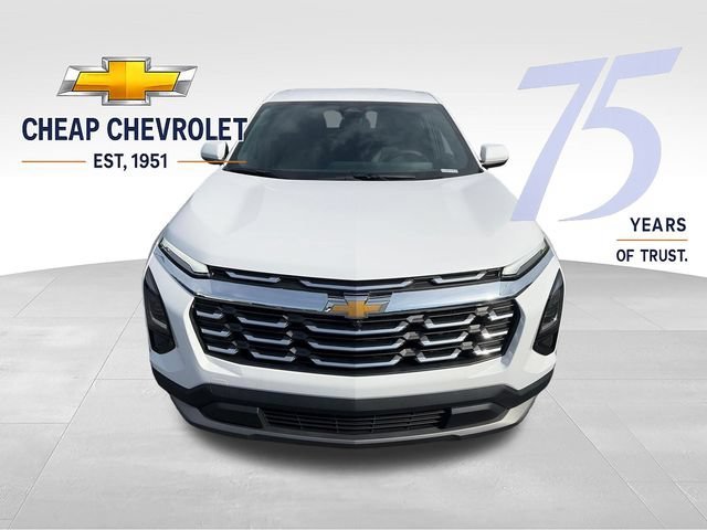 2027 Chevrolet Equinox LT - Photo 8