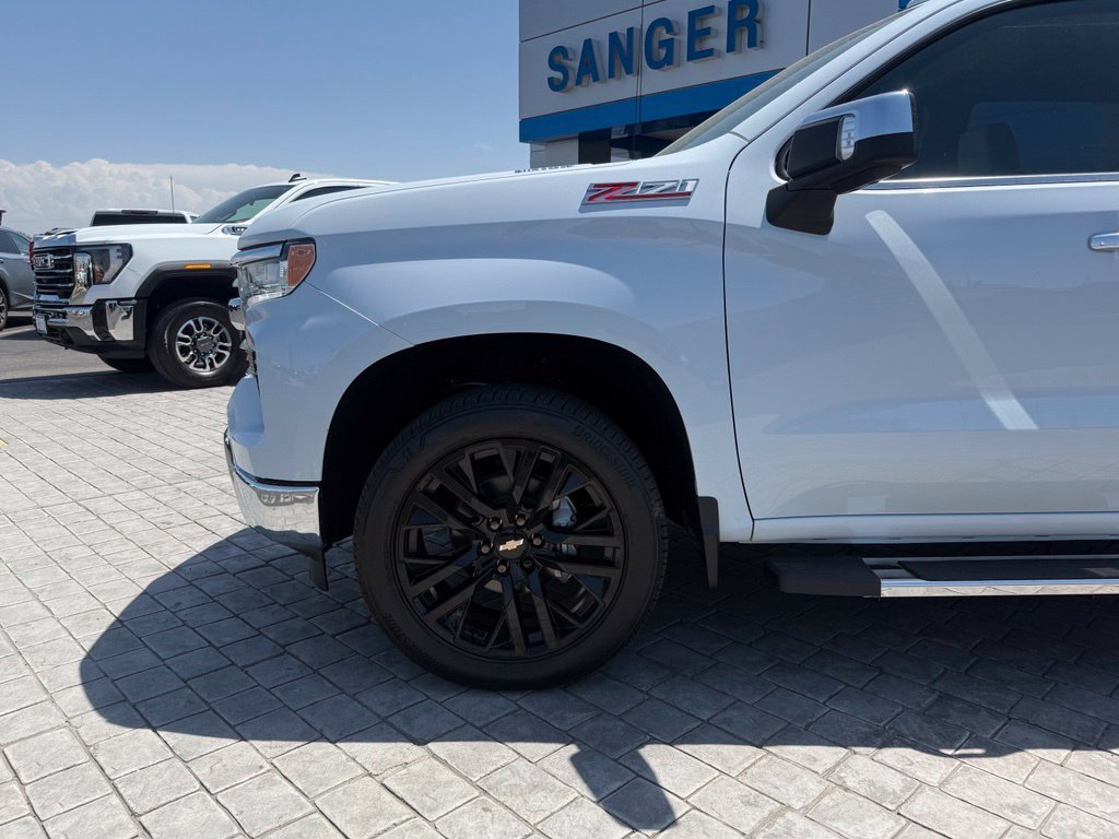 New 2026 Polar White Tricoat Chevrolet LTZ image 5