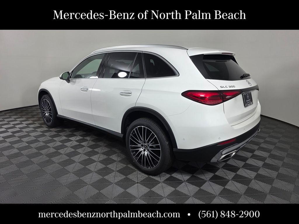New 2026 Polar White Mercedes-Benz GLC 300 image 4