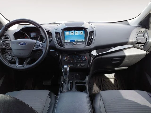 Used 2019 Magnetic Ford SE image 10
