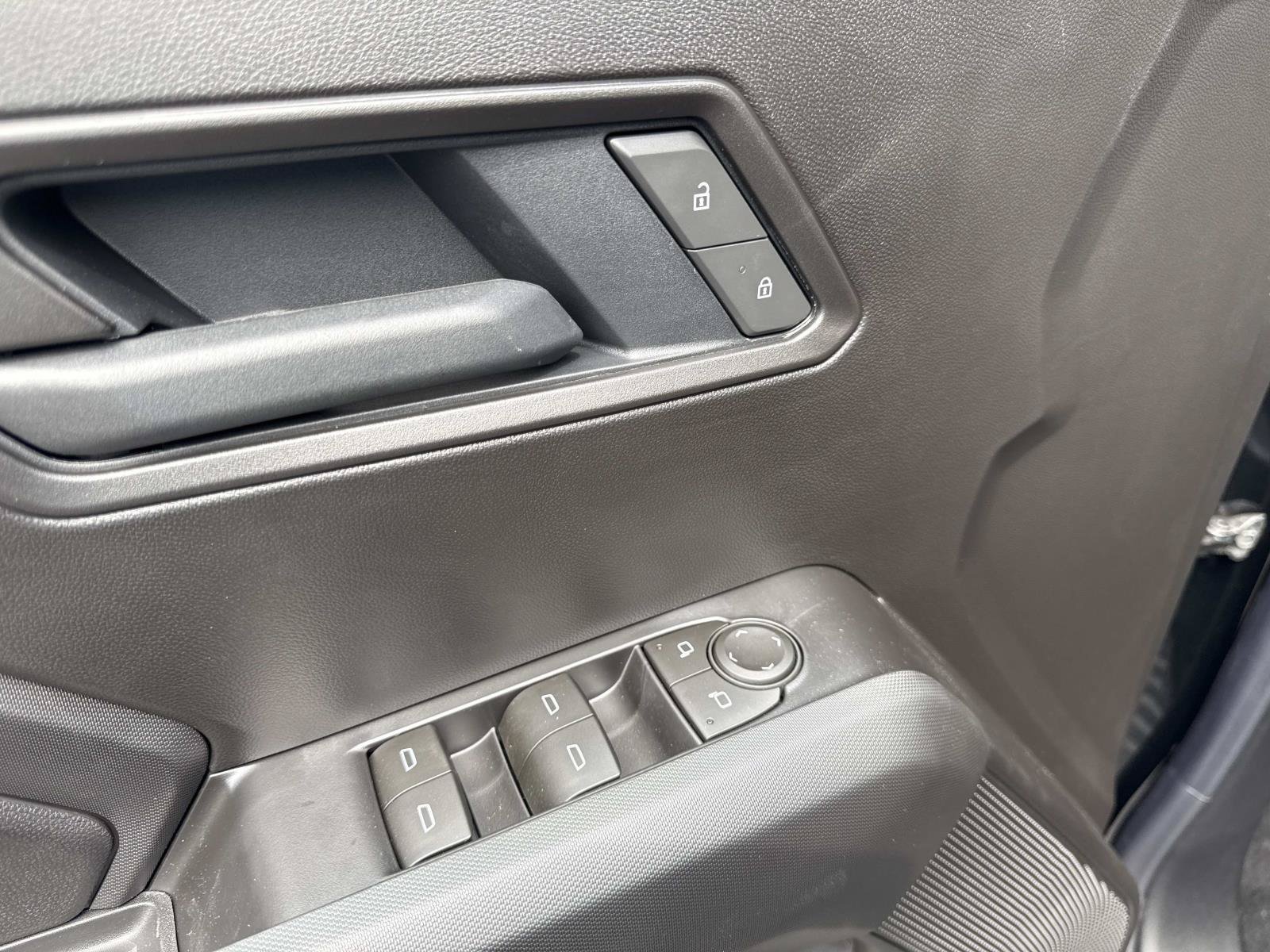 2026 Chevrolet Colorado Work Truck - Photo 18