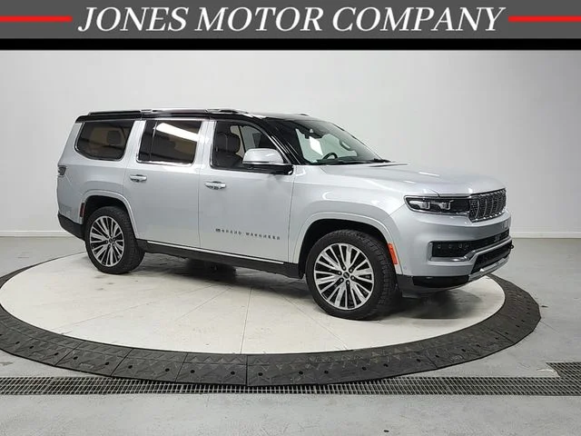 2022 Jeep Grand Wagoneer Series III 4WD's photo