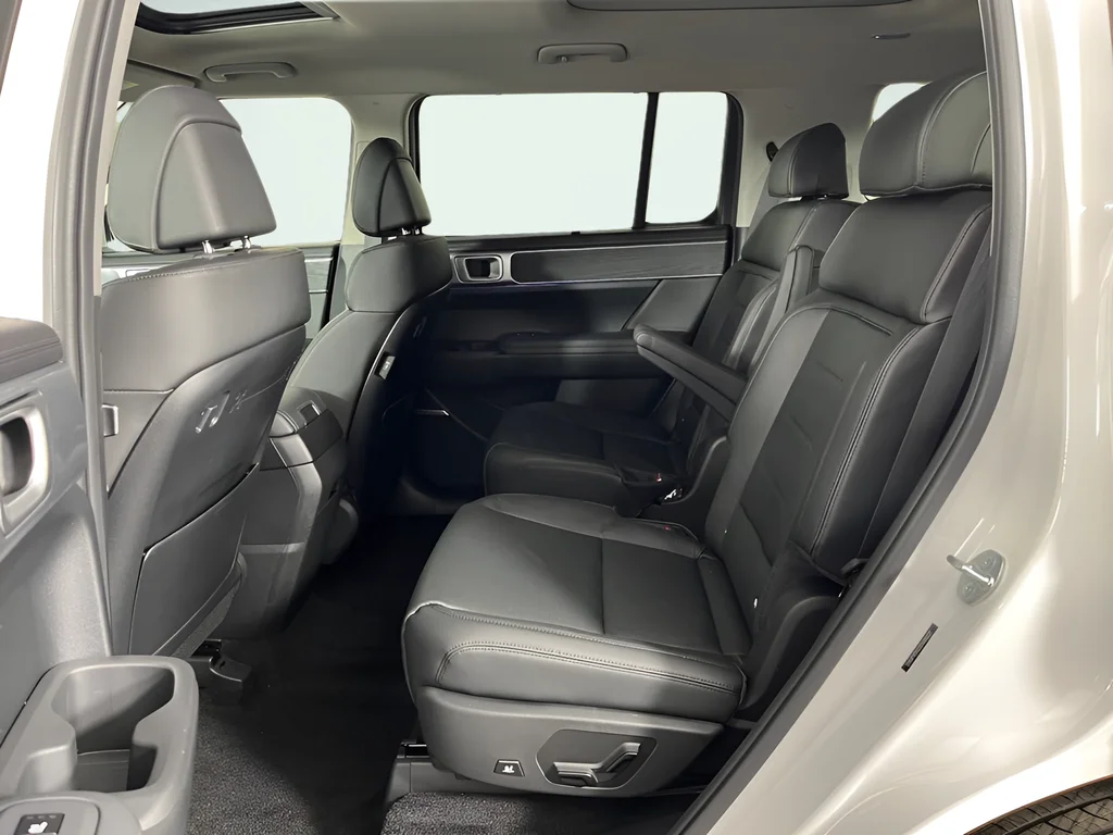 New 2026 White Hyundai Limited image 10