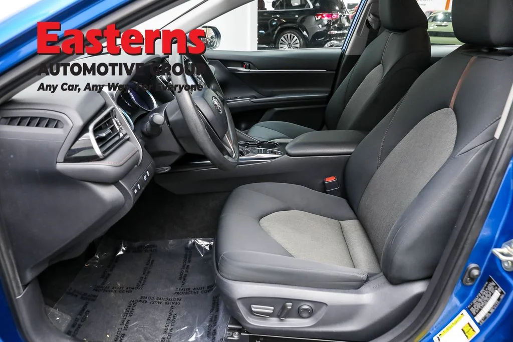 Used 2020 Blue Toyota LE image 14