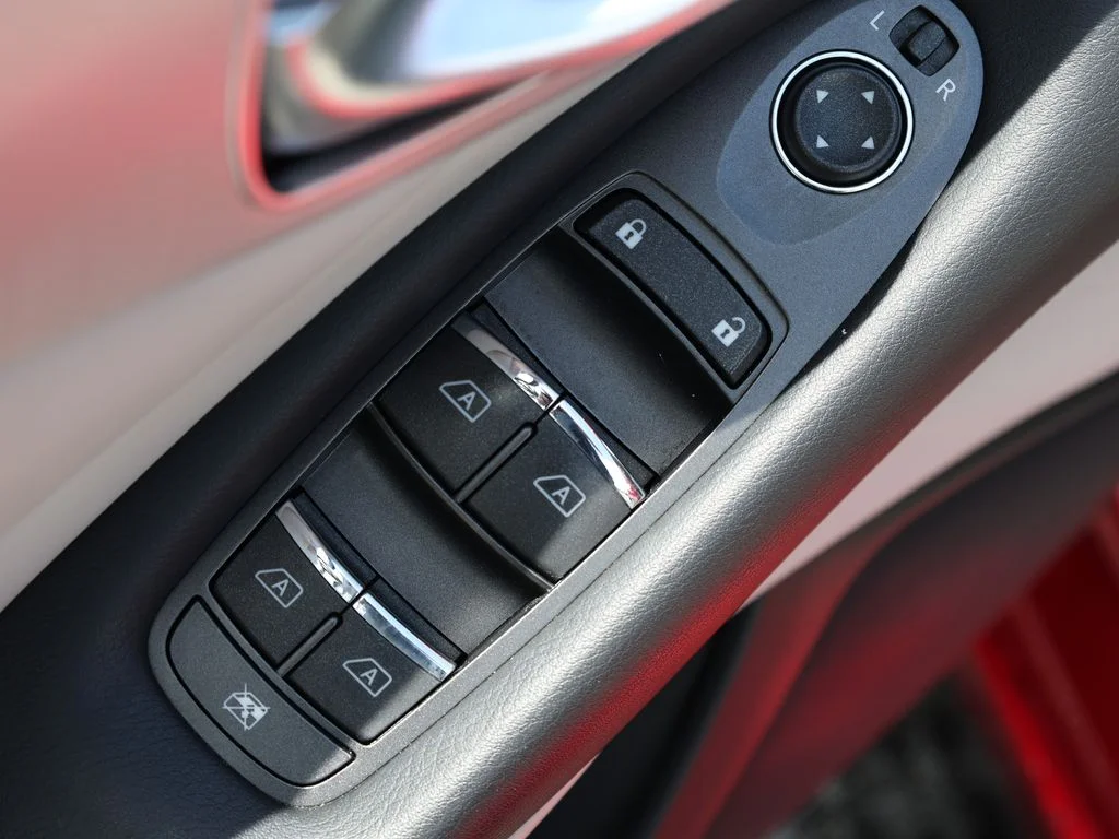 Used 2021 Red INFINITI 3.0t LUXE image 11