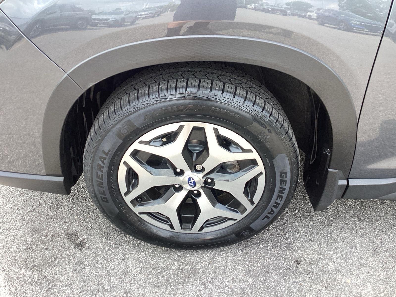 Used 2024 Magnetite Gray Metallic Subaru Premium image 12