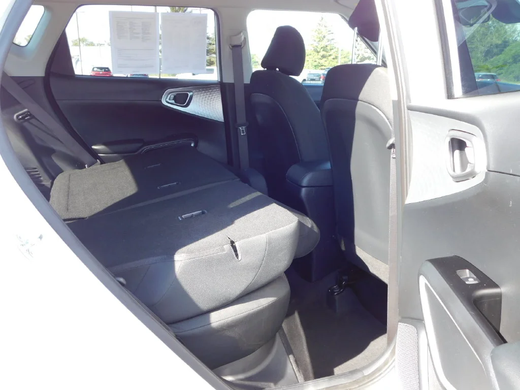 Used 2025 White Kia LX image 23