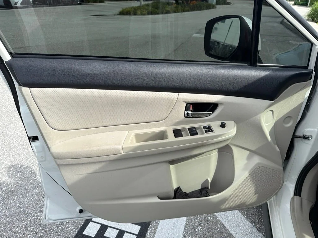 Used 2014 Satin White Pearl Subaru 2.0i Limited image 15