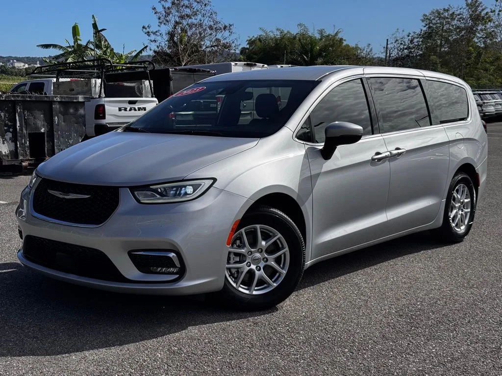 2023 Chrysler Pacifica Touring
